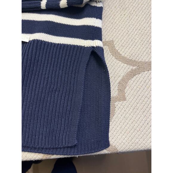 Gap relaxed fit navy white striped turtleneck sweater, size large - Picture 5 of 15